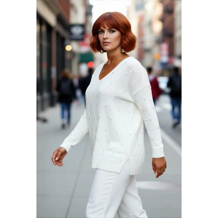 Kadın Relaxed Kalıp V Yaka Akrilik Triko Kazak Taş İşlemeli Uzun Kollu Kışlık Şıklık Sunar.