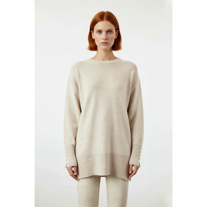 Kadın Relaxed Kesim Bisiklet Yaka İnci Detaylı Uzun Kollu Triko Kazak Günlük Kombinler İçin Şık Bir