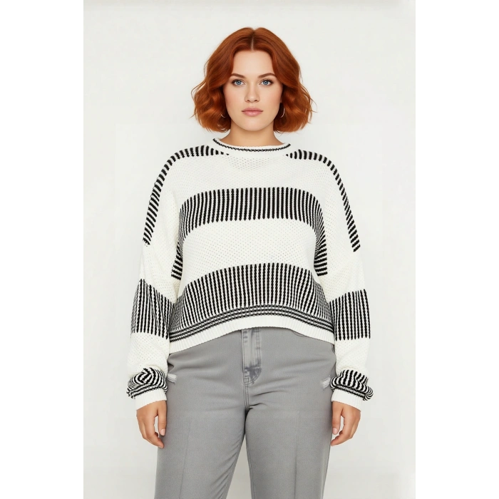 Kadın Relaxed Kesim Çizgili Bisiklet Yaka Triko Kazak Düşük Kollu Crop Boy Günlük Şıklık Sunar