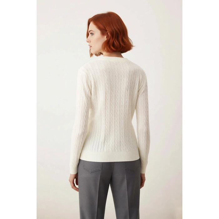 Kadın Saç Örgü Desenli Regular Kalıp Bisiklet Yaka Akrilik Triko Kazak At Nakış Detaylı Kaliteli