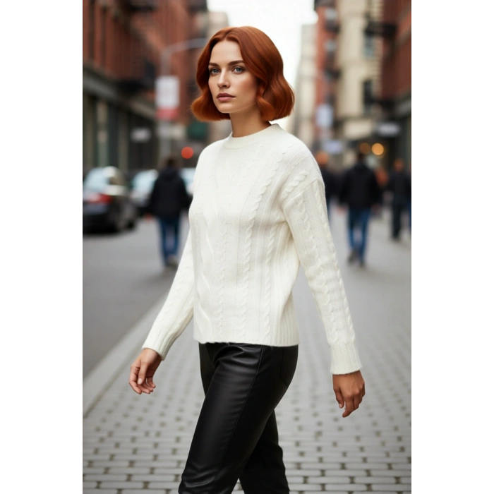 Kadın Saç Örgü Regular Kalıp Triko Kazak Günlük Kullanım Ve Şık Kombinler İçin İdealdir. Kaliteli