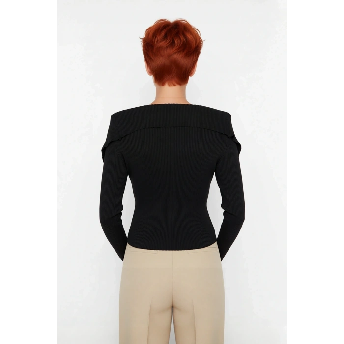 Kadın Şık Devrik Yaka Fitilli Triko Üst Fitted Kesim Uzun Kol Crop Model İlkbahar Sonbahar