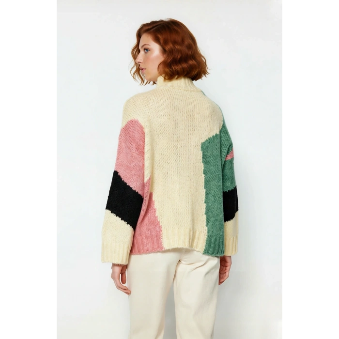 Kadın Şık Dik Yaka Oversize Renk Bloklu Düşük Kol Uzun Triko Kazak Kış Modasına Yeni Bir Soluk