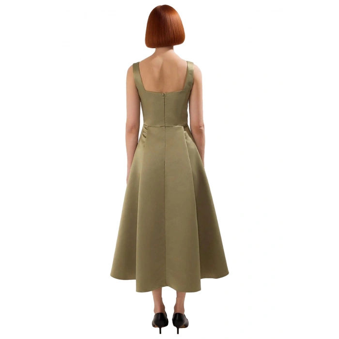 Kadın Şık Gece Elbisesi Skater Siluet Kare Yaka Midi Boy Düz Desen Saten Dokuma Kalın Askılı