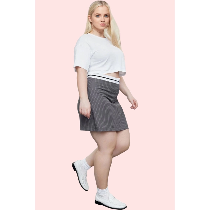 Kadın Şık Mini Şort Etek Dar Paça Polyester Karışımlı Yazlık Günlük Kullanım Modern Tasarım
