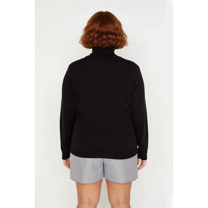 Kadın Siyah Balıkçı Yaka Düğme Detaylı Regular Kalıp İnce Triko Kazak Şık Kışlık Kombinler İçin