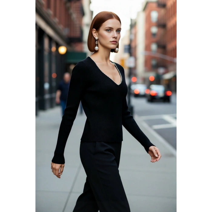 Kadın Siyah İnci Detaylı V Yaka Fitted Triko Kazak Uzun Kollu Kışlık Gündüz Gece Stili Kaliteli