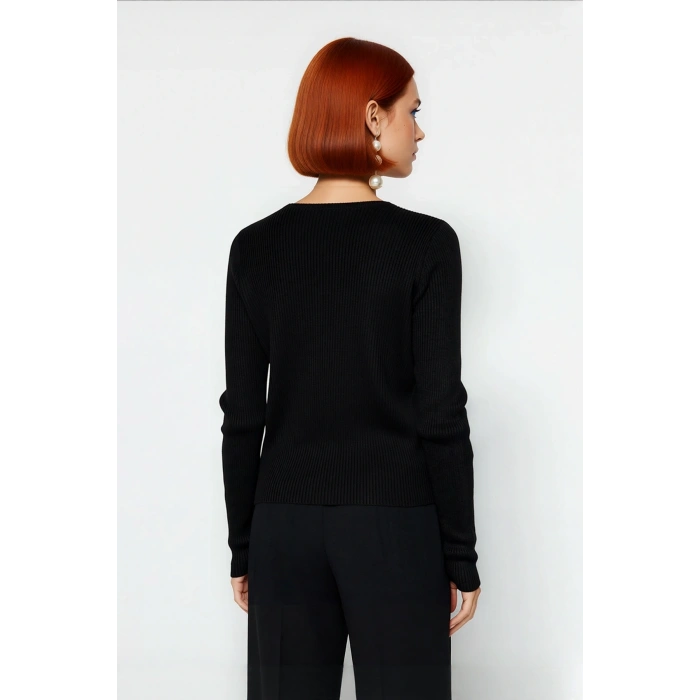 Kadın Siyah İnci Detaylı V Yaka Triko Kazak Fitted Kalıp Uzun Kollu Kışlık Rahat Ve Şık Kaliteli