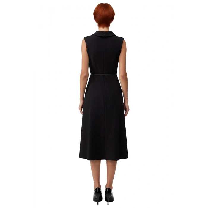 Kadın Siyah Midi Skater Elbise Kemerli Ceket Yaka Tasarımıyla İş Ortamına Uygun Şık Ve Modern Bir