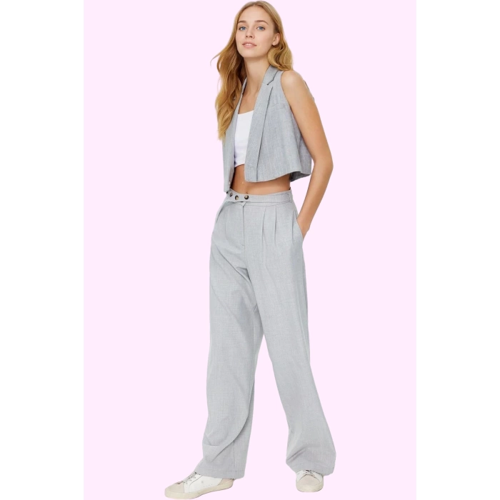 Kadın Straight Pantolon Yüksek Bel Geniş Paça Rahat ve Şık İş Pantolonu Yaz Aylarının Vazgeçilmezi