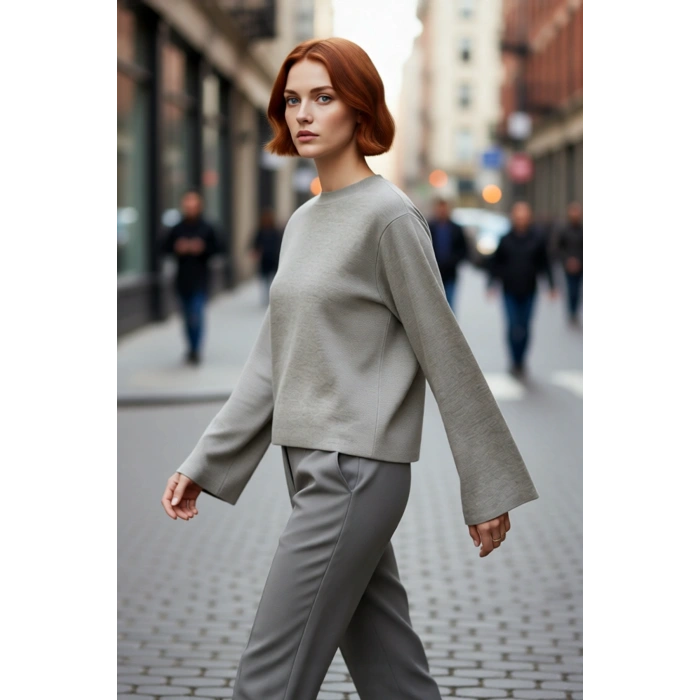 Kadın Sürdürülebilir Akrilik Materyal Regular Kalıp Uzun İspanyol Kol Triko Kazak Kış Modası