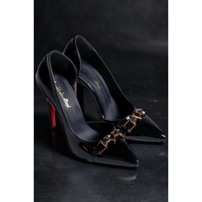 Kadın Toka Detaylı İnce Topuklu Stiletto 10 cm Şık ve Zarif Topuklu Ayakkabı