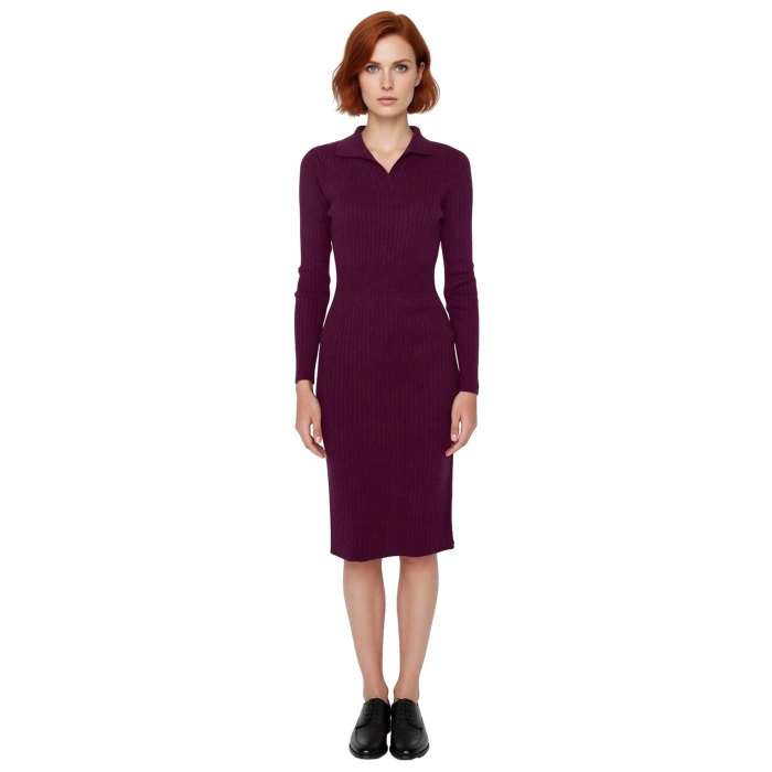 Kadın Triko Bodycon Midi Uzun Kol Polo Yaka Düz Elbise Şık ve Modern Kış Giyimi Rahat Kullanım