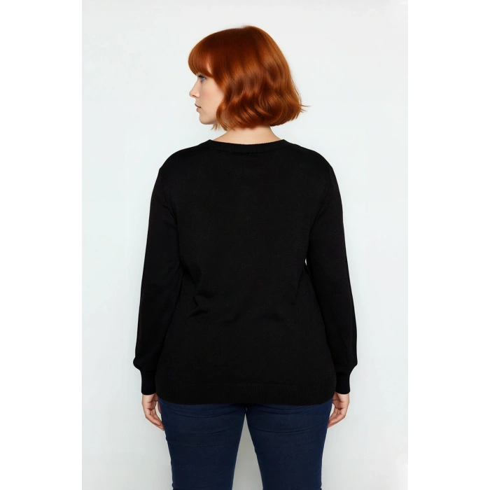 Kadın Triko Kazak V Yaka Kesik Detaylı Standart Kol Regular Kalıp Basic Günlük Giyim İçin İdeal