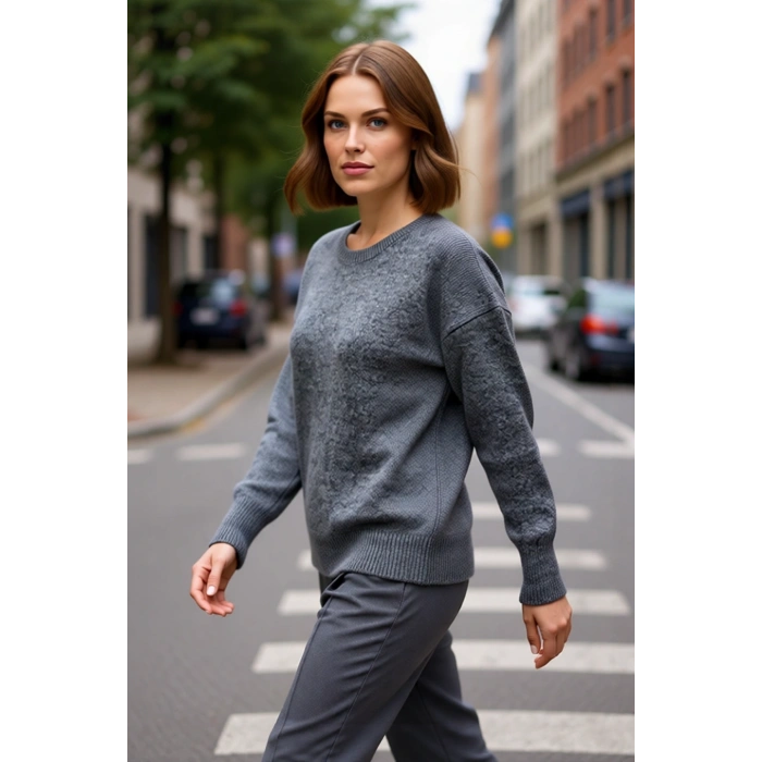 Kadın Triko Kumaş Düz Desenli Oversize Bisiklet Yaka Kazak Soğuk Günler İçin İdeal Seçim Kaliteli