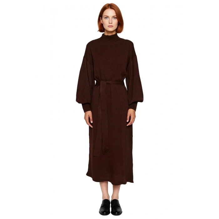 Kadın Uzun Kol Düz Akrilik Triko Elbise Dik Yaka Balon Kollu Maxi Boy Kemerli Günlük Şıklık