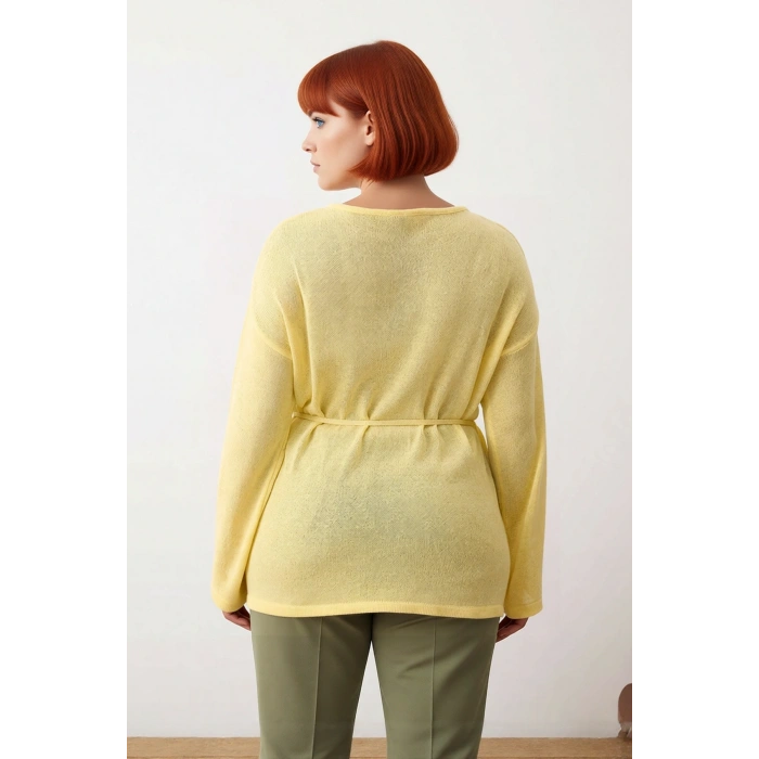 Kadın Uzun Kollu Kayık Yaka Triko Kazak Düz Desen Rahat Regular Kalıp Kuşaklı Şık Giyim Kaliteli