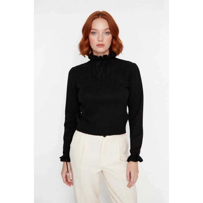 Kadın Uzun Kollu Regular Kesim Dik Yaka Ajur Desenli Bağcıklı Triko Kazak Kışlık Basic Stil