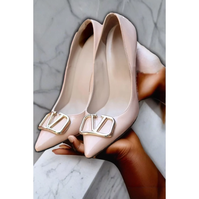 Kadın V Toka Detaylı İnce Topuklu Stiletto Ayakkabı Şık Zarif Tasarım