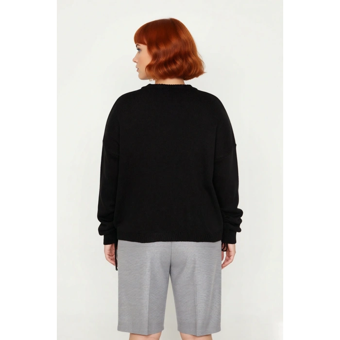 Kadın V Yaka Büzgülü Kol Detaylı Triko Kazak Regular Kalıp Orta Kalınlık Basic Siluet Günlük Şıklık