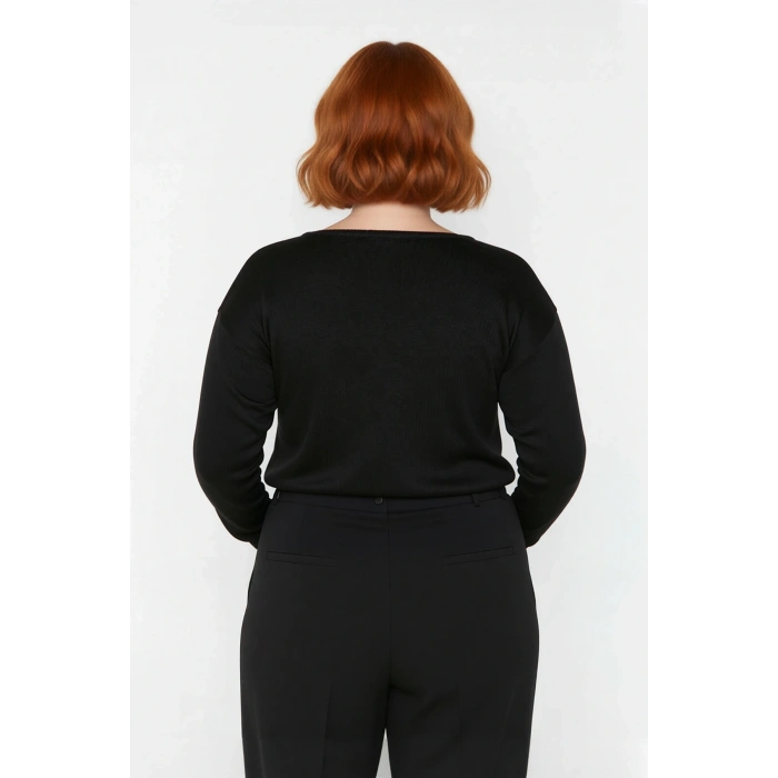 Kadın V Yaka Düğme Detaylı Triko Kazak Günlük Şıklık Ve Konfor Sunan Uzun Kollu Tasarım Kaliteli