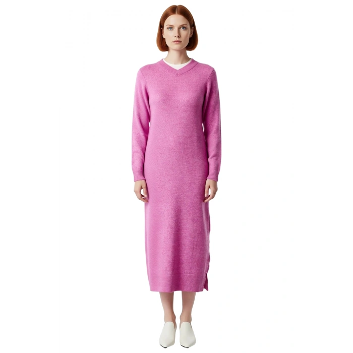 Kadın V Yaka Düşük Kol Shift Kesim Kuşaklı Maxi Boy Düz Triko Elbise Kış Kombinlerinin Vazgeçilmezi