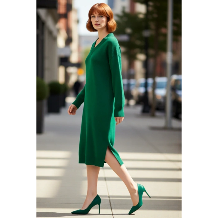 Kadın V Yaka Düz Desen Midi Boy Triko Elbise Rahat Düşük Kol Ve Yırtmaçlı Tasarımıyla Şık Seçim