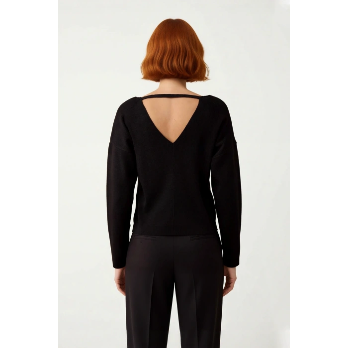 Kadın V Yaka Regular Kalıp Korse Dikiş Detaylı Düz Triko Kazak Kış ve Sonbahar Şıklığı İçin