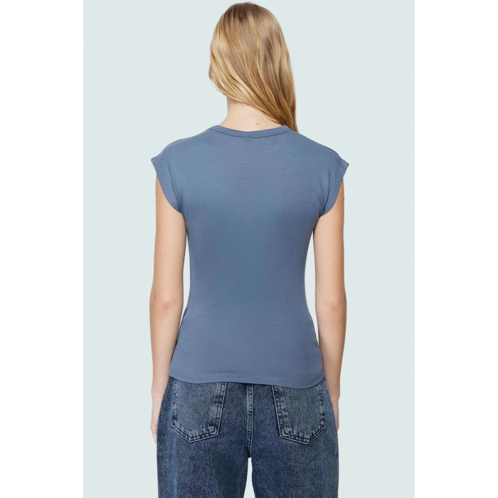 Kadın Viskoz Ribana Fitted Bluz Günlük Yazlık Rahat Kesim Özel Tasarım Seçkin Malzeme