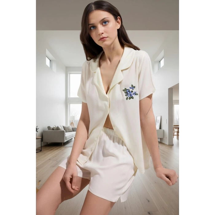 Kadın Viskoz Şortlu Pijama Takımı Nakışlı Detaylarla Rahat Ev Giyim Kullanım Konforlu Kesim