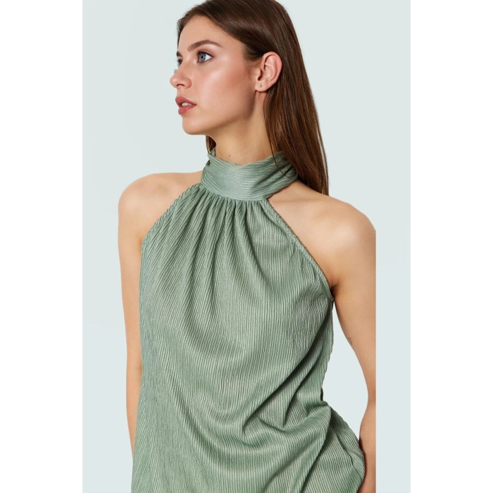 Kadın Yazlık Bluz Halter Yaka Pilise Dokuma Regular Kalıp Polyester Kumaş