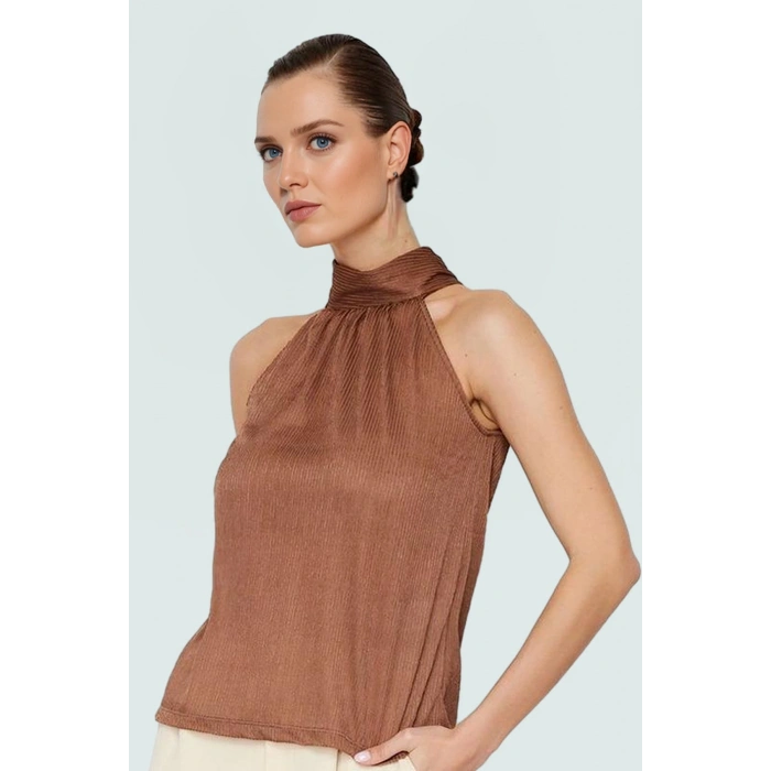 Kadın Yazlık Bluz Halter Yaka Pilise Dokuma Regular Kalıp Polyester Kumaş