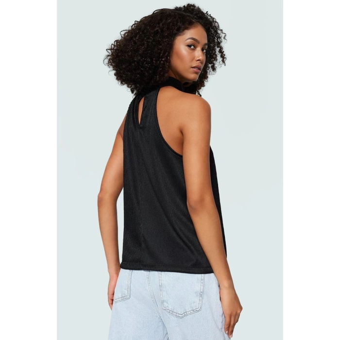 Kadın Yazlık Bluz Halter Yaka Pilise Dokuma Regular Kalıp Polyester Kumaş