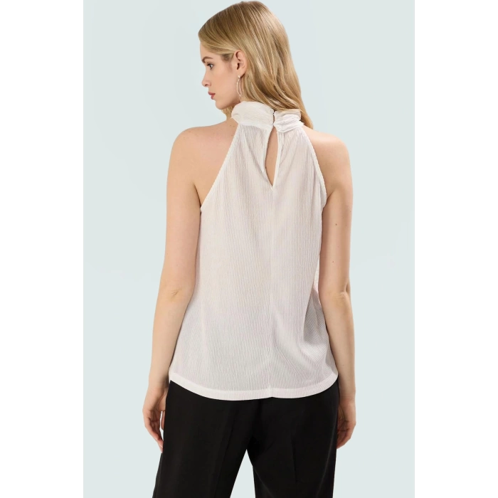 Kadın Yazlık Bluz Halter Yaka Pilise Dokuma Regular Kalıp Polyester Kumaş