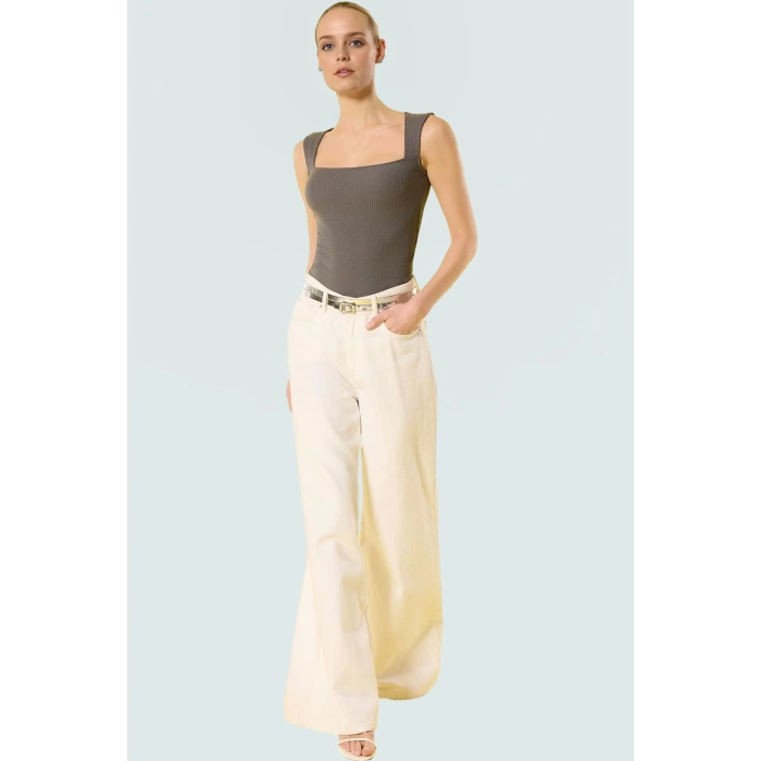 Kadın Yazlık Crop Bluz %100 Polyester Fitted Kalıp Kare Yaka Dayanıklı Malzeme Mükemmel Uyum