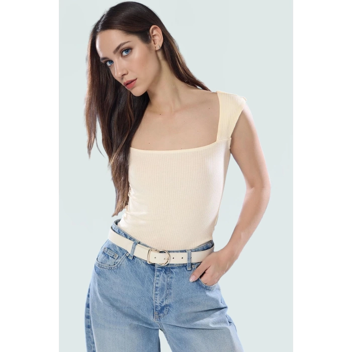 Kadın Yazlık Crop Bluz %100 Polyester Fitted Kalıp Kare Yaka Dayanıklı Malzeme Mükemmel Uyum
