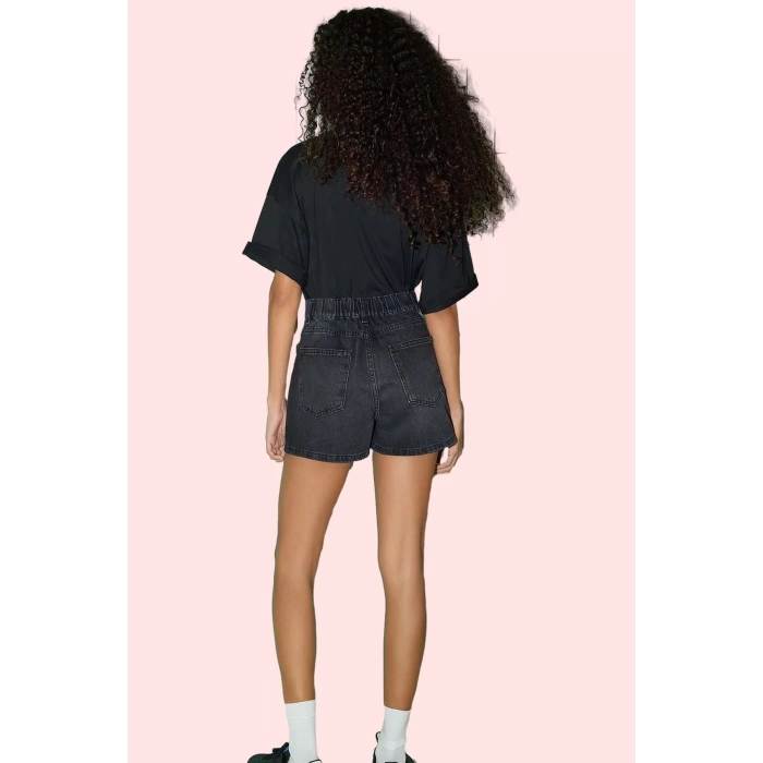 Kadın Yazlık Kısa Boy Denim Şort Pamuk Geniş Paça Günlük Kullanım Yaz Aylarının Vazgeçilmezi