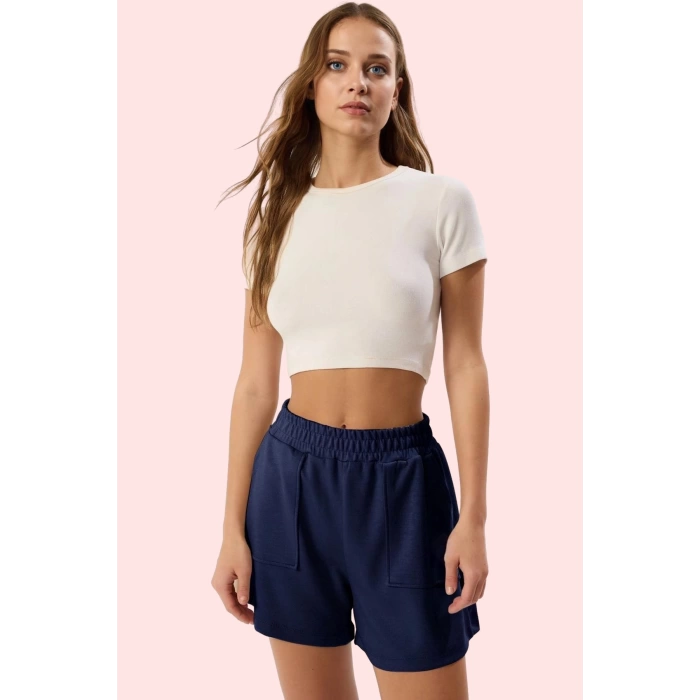 Kadın Yazlık Kısa Şort Casual Günlük Stil Cepli Kaliteli Malzeme Yaz Aylarının Vazgeçilmezi