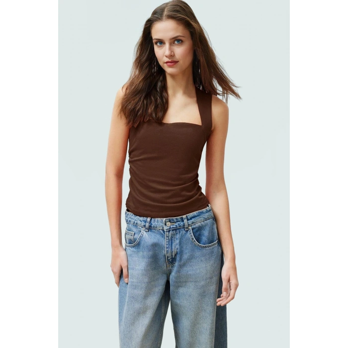 Kadın Yazlık Kolsuz Bluz Pamuklu Rahat Kare Yaka Premium Kalite Modern Stil