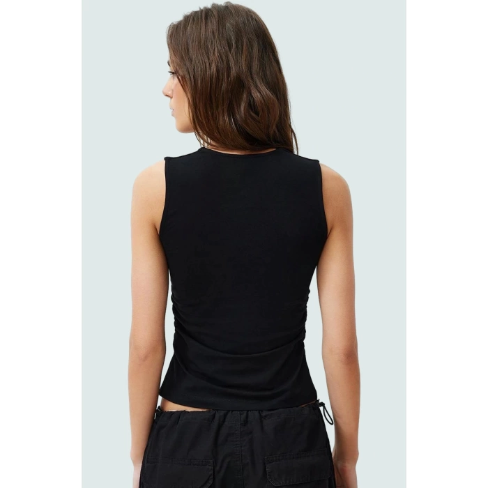 Kadın Yazlık Kolsuz Bluz Pamuklu Rahat Kare Yaka Premium Kalite Modern Stil