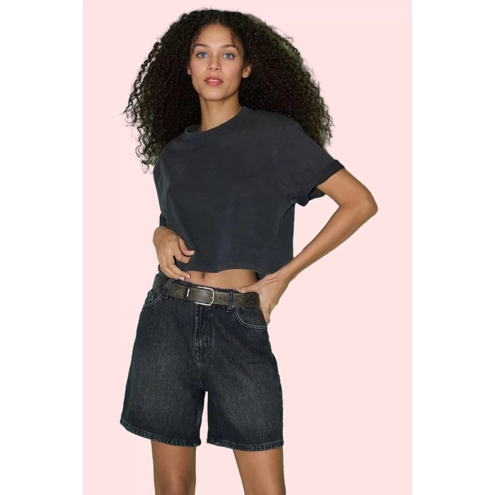 Kadın Yazlık Pamuk Denim Bermuda Şort Casual Tarz Günlük Kullanım Yaz Aylarının Vazgeçilmezi