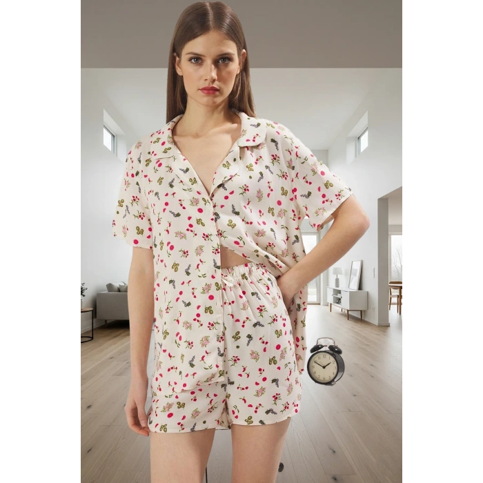 Kadın Yazlık Şortlu Pijama Takımı Çok Desenli Viskon Kumaş Rahat Kalıp Kaliteli İşçilik Uzun Ömürlü