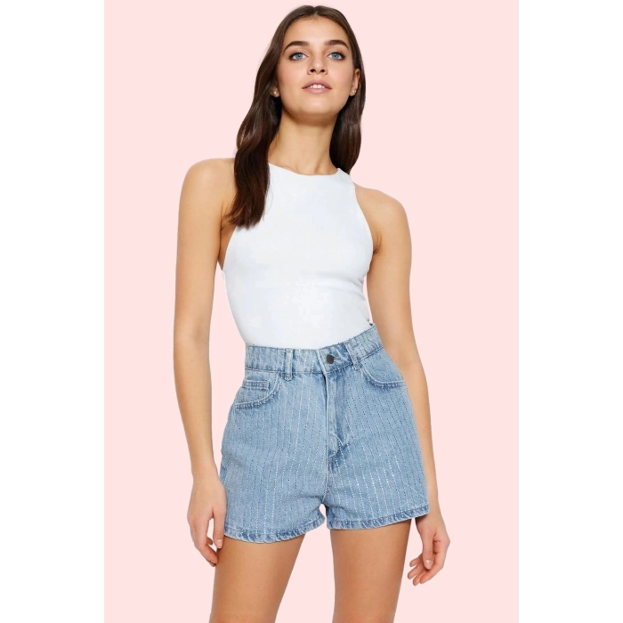 Kadın Yüksek Bel Geniş Paça Denim Şort Pamuklu Yaz Aylarının Vazgeçilmezi Günlük Kombinler