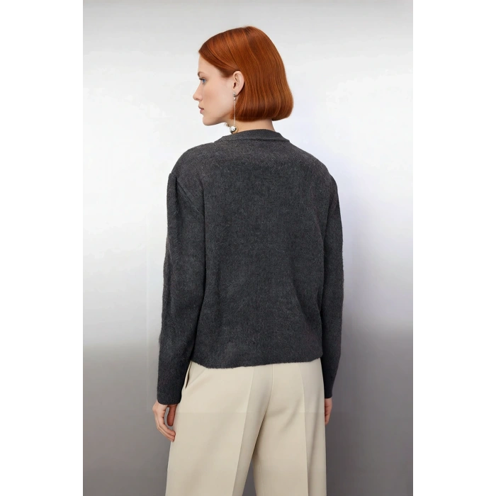 Kadın Yumuşak Dokulu Regular Triko Kazak Bisiklet Yaka Uzun Kollu İnci Detaylı Kış Stili Kaliteli