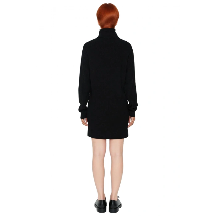 Kadınlar İçin Düz Desen Balıkçı Yaka Uzun Kollu Shift Kalıp Akrilik Triko Mini Elbise Kış Sezonu