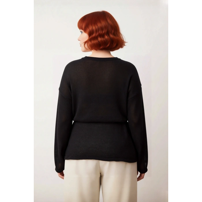 Kadınlar İçin Düz Renk Kayık Yaka Triko Kazak Regular Kalıp Uzun Kollu Beli Kuşaklı Tasarım