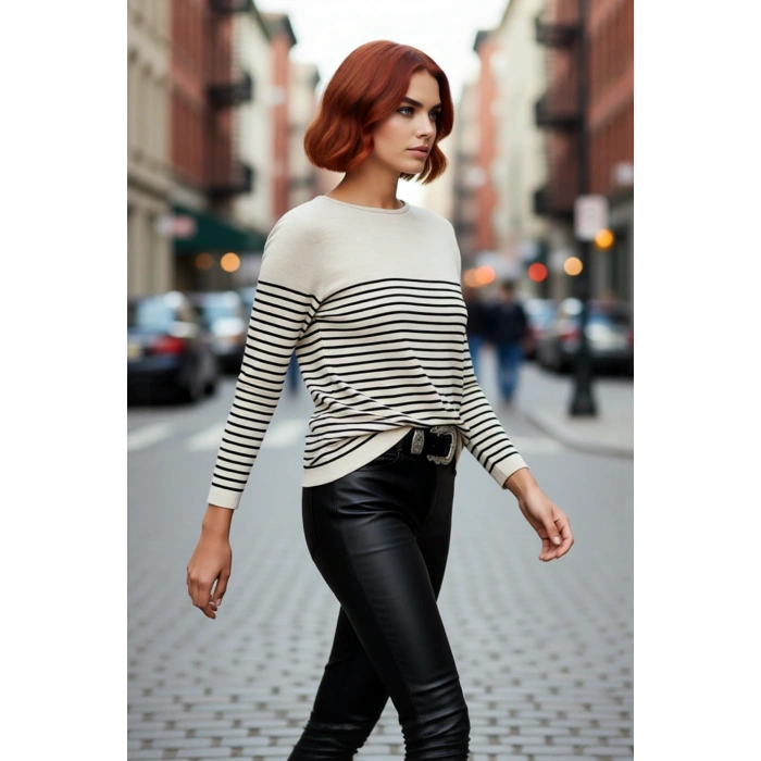 Kadınlar İçin Gri Çizgili Bisiklet Yaka Akrilik Triko Kazak Sonbahar Kış Stilinizi Yükseltin