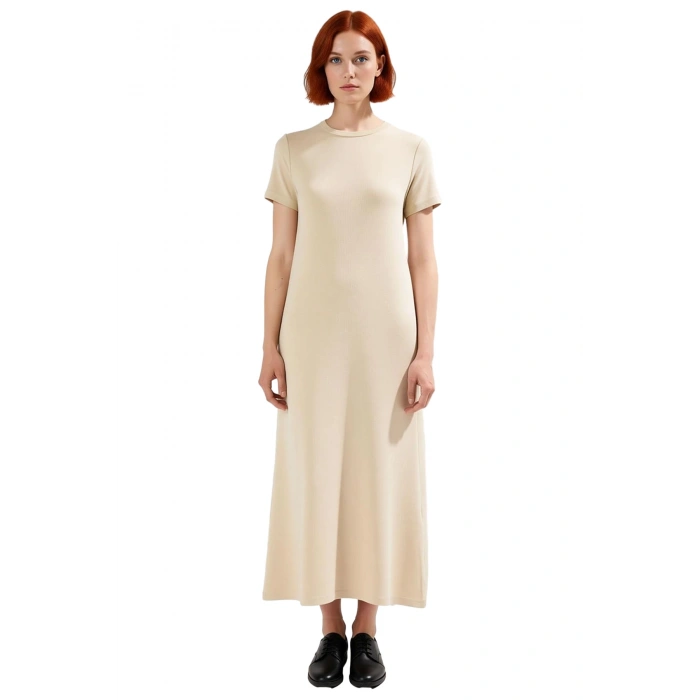 Kadınlar İçin Konforlu Düz Desen Bisiklet Yaka Maxi Boy Örme Elbise Yaz Aylarının Vazgeçilmezi