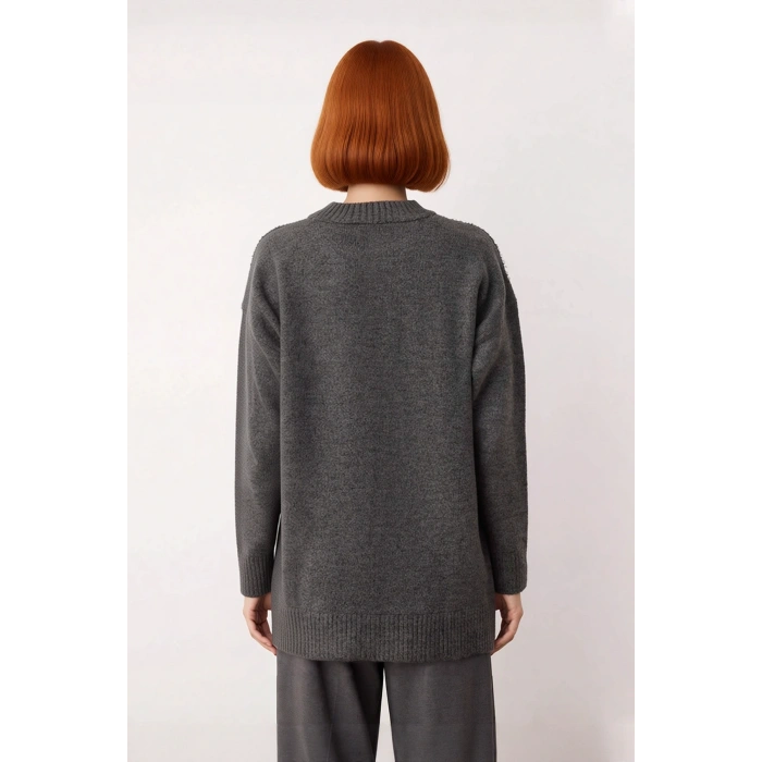 Kadınlar İçin Konforlu Regular Kalıp Bisiklet Yaka Uzun Kol Taş İşlemeli Triko Kazak Kaliteli