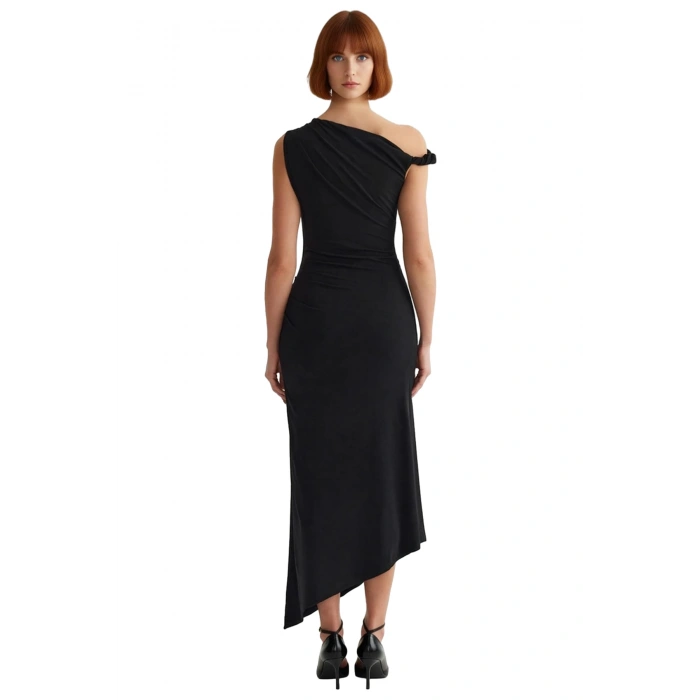 Kadınlar İçin Özel Tasarım Asimetrik Yaka Kolsuz Maxi Abiye Elbise Şık Gece Davetleri İdeal